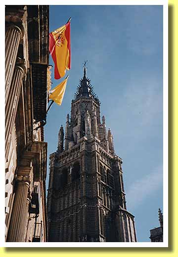 スペインの古都トレドのトレド大聖堂の塔