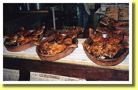 スペインの古都トレドのレストランで見た名物の子豚の丸焼き